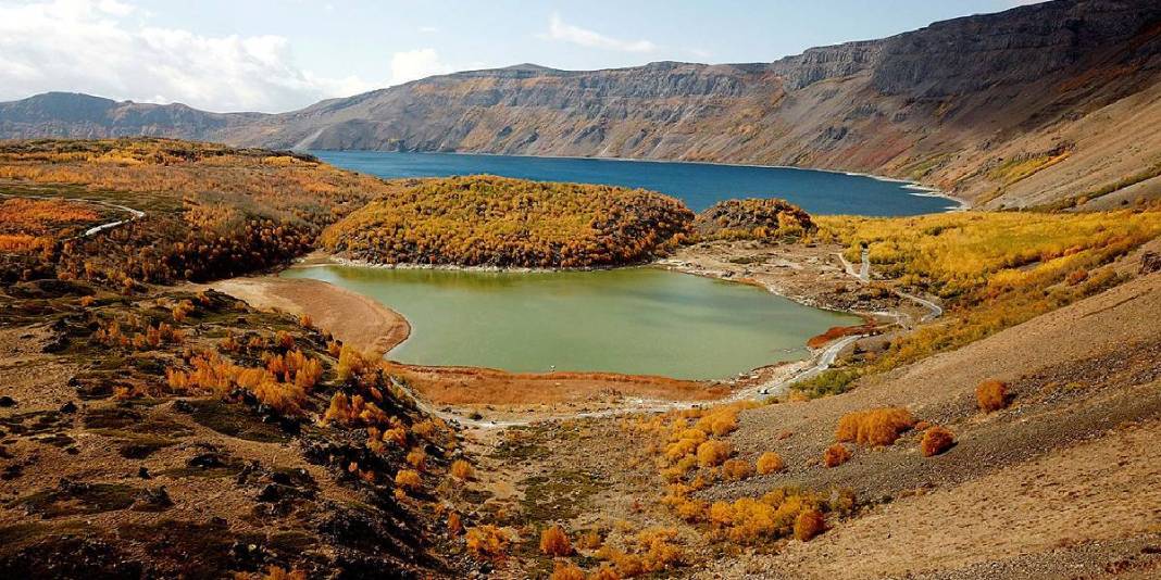 Türkiye’nin “Mükemmeliyet Ödülü” alan cenneti! Sonbahar renklerine büründü, görsel şölen büyüledi 1